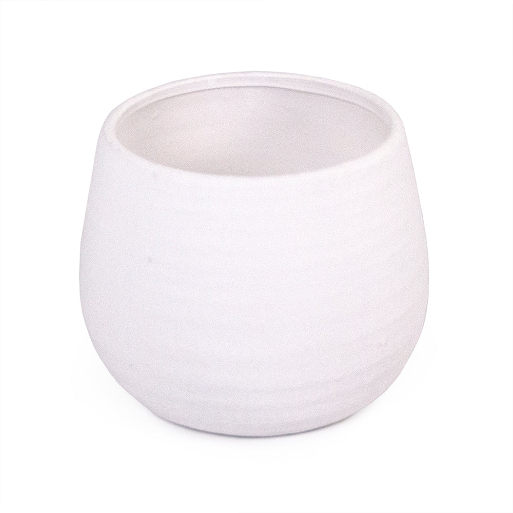 White Vase (15300L A584A)