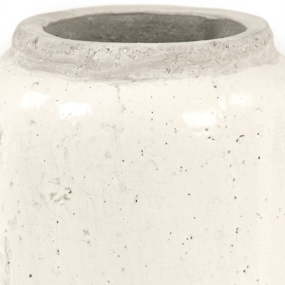 Distressed White Vase (4974XS A25A)