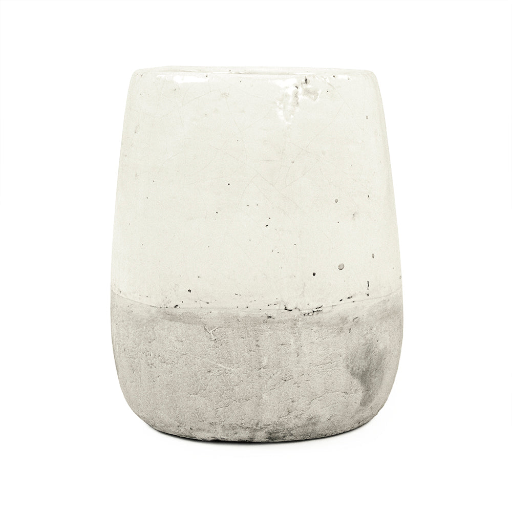 Distressed White Vase (9344M A25A)