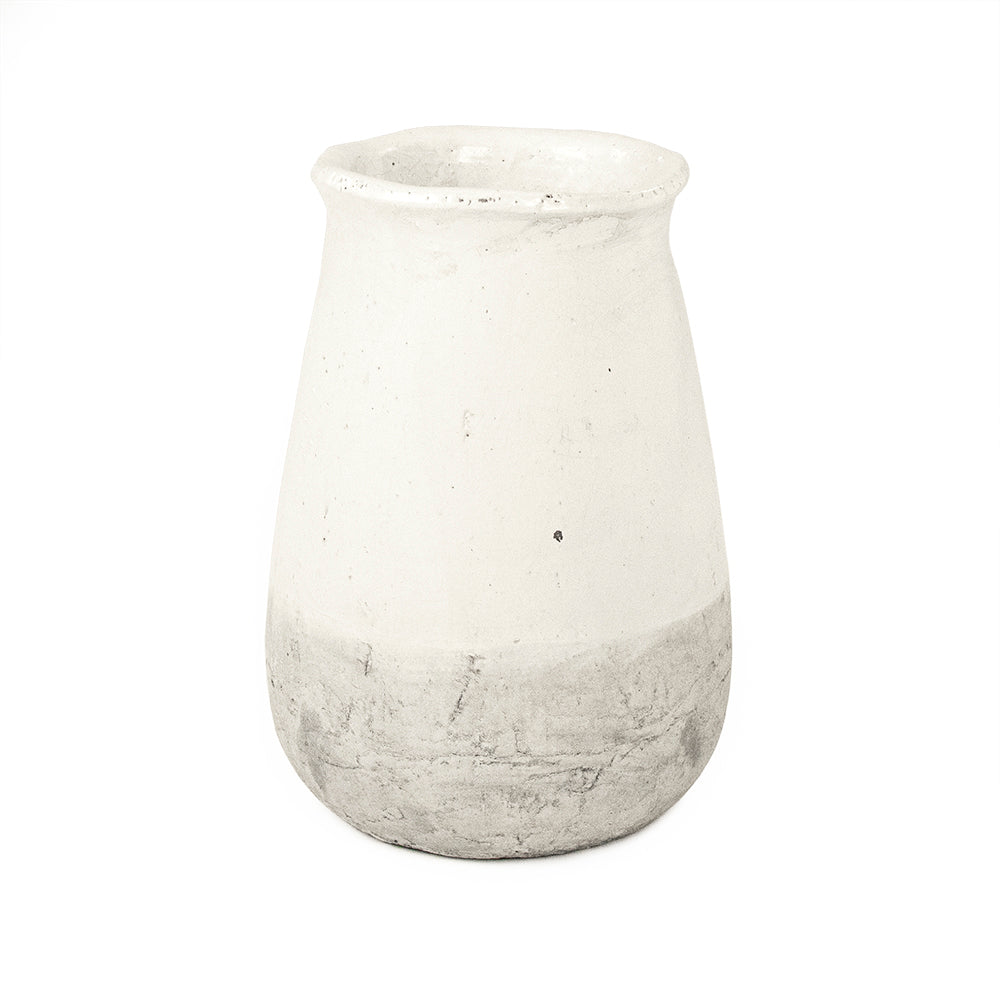 Distressed White Vase (9801L A25A)
