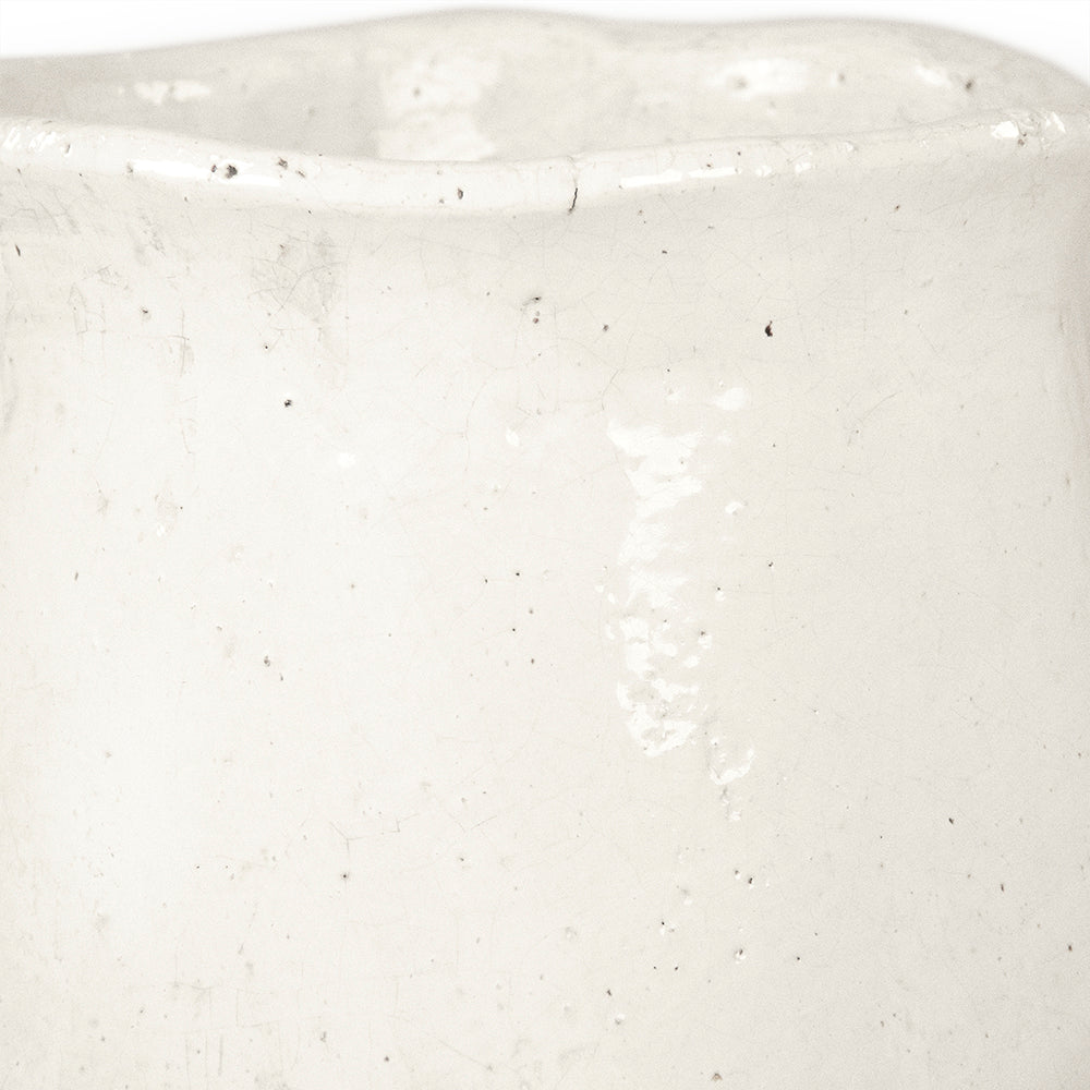 Distressed White Vase (9801S A25A)