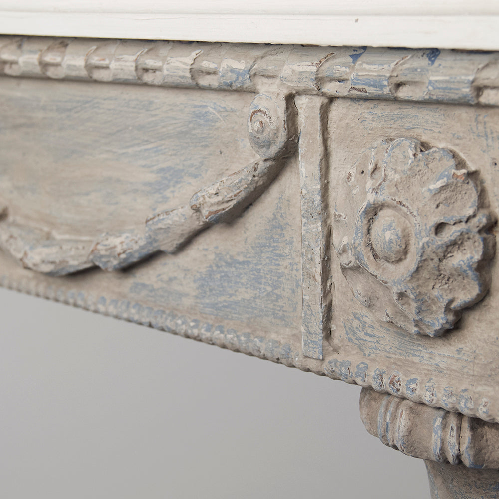 Lucien Table