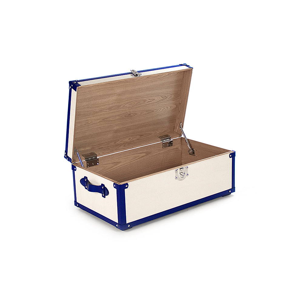 Madalene Trunk (M)