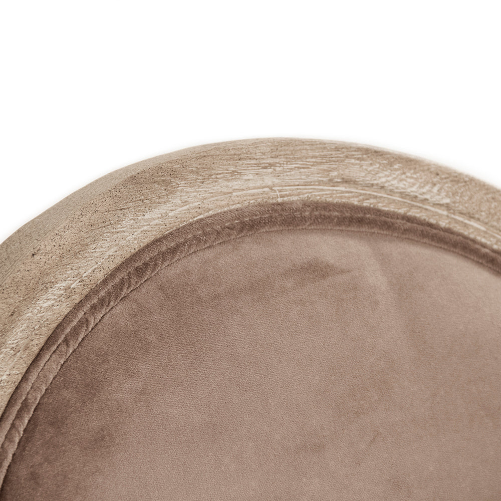 Medallion Settee